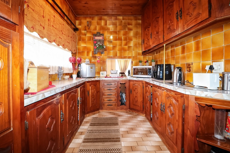 4 Bedroom Property for Sale in Stilfontein Ext 4 North West